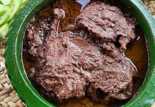 Authentic Persian Fesenjan Recipe - step image